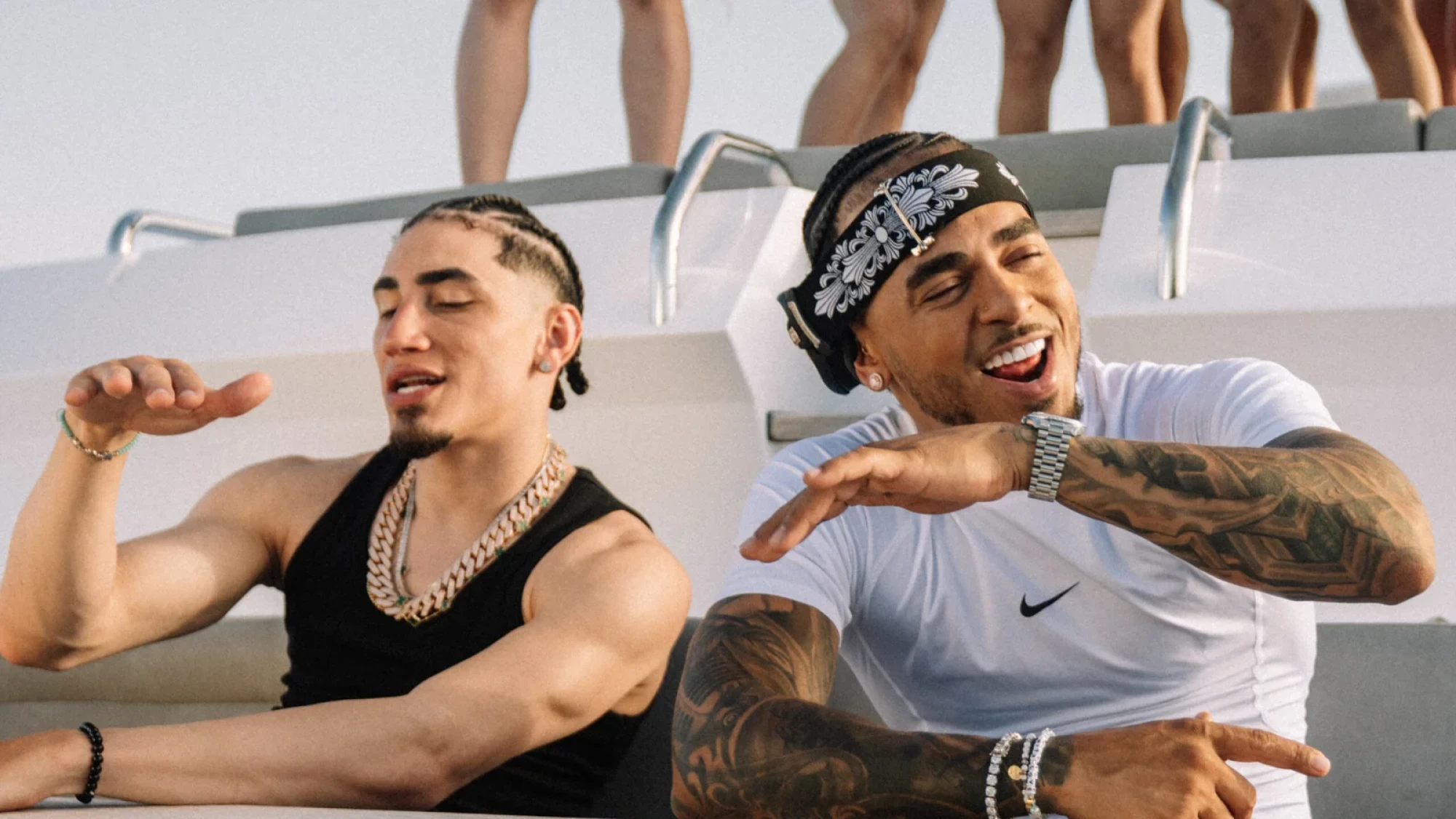 Ozuna y Omar Courtz colaboran en “ZIZI”